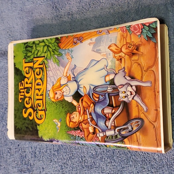 The Secret Garden - Picture 1 of 4